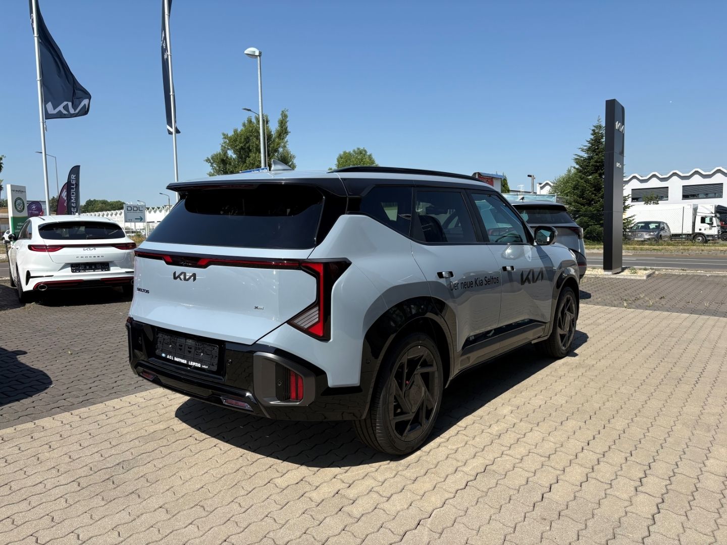 Fahrzeugabbildung Kia Seltos 1.6 T-GDI AWD X-Line H&K 360° Kamera TotW