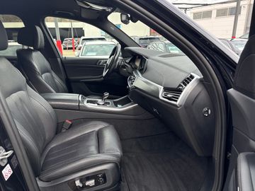 BMW X5 xDrive30d  M Sportpaket Head-Up HiFi DAB