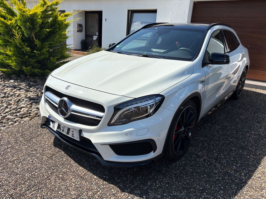 Mercedes-Benz GLA 45 AMG