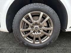 Fahrzeugabbildung Volkswagen T6.1 Multivan STAR EDITION 4MOTION -NAVI*AHK*ACC