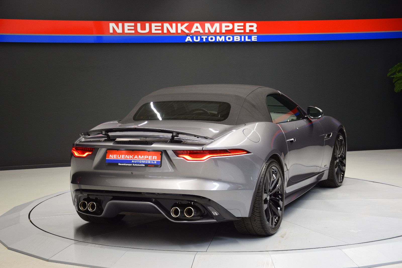 Fahrzeugabbildung Jaguar F-Type Cabrio R-Dynamic Memory Vollleder S-AGA