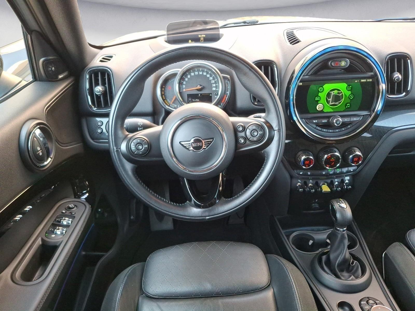 MINI SE. Countryman (Cooper) ALL4 Navi RFK HiFi Pano