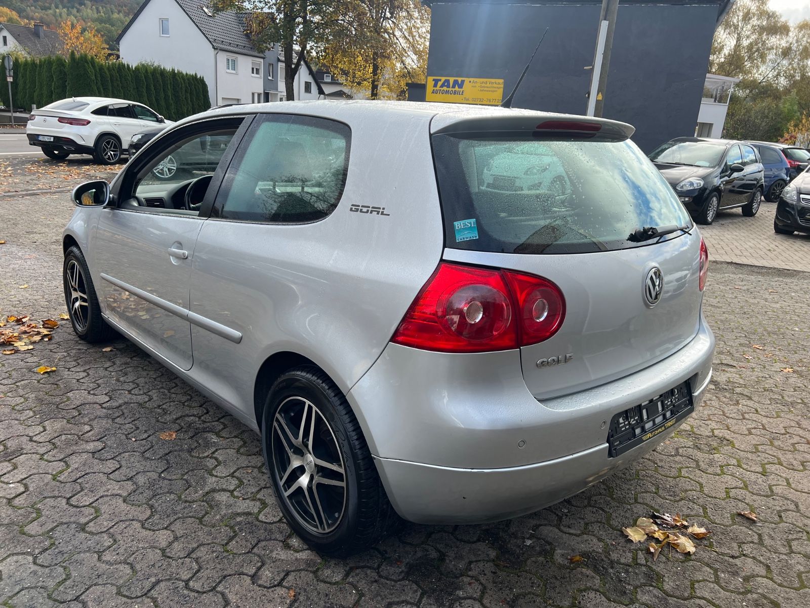 Fahrzeugabbildung Volkswagen Golf V Lim. 1.4 Goal