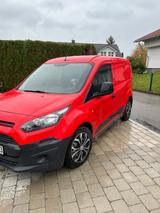 Ford Transit Connect. EZ 12/2015 - gebrauchte Ford Transit Connect aus dem Jahr 2015