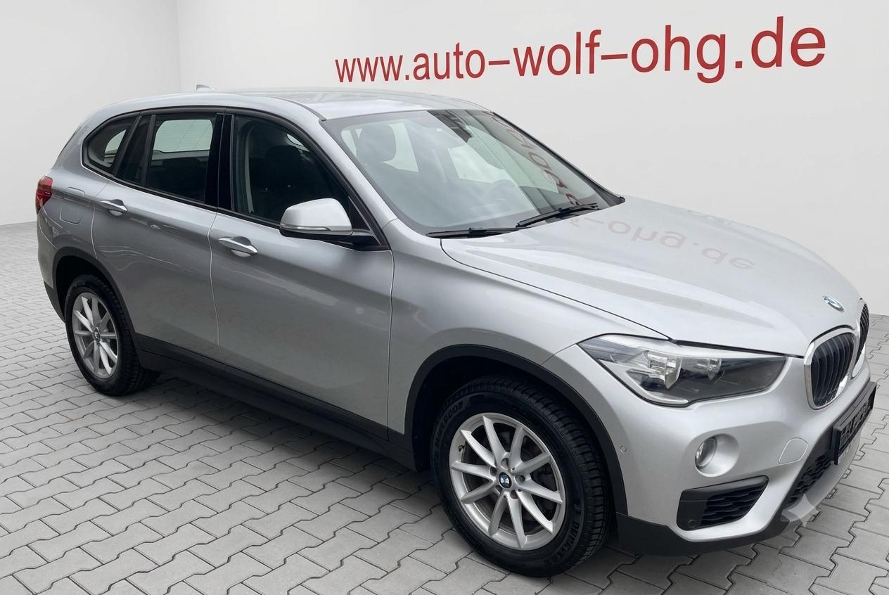 BMW X1 xDrive 20i advantage AG, Navi, Keyless-Go...