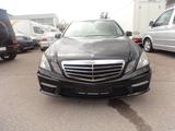 Mercedes-Benz E 220 CDI Lim.BlueEfficiency Automatik Navi - Mercedes-Benz E 220 aus 2012 mit Diesel-Antrieb: Limousine