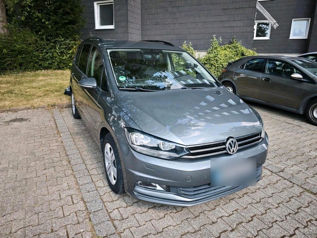 Image of Volkswagen Touran