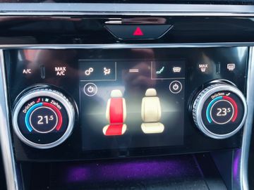 Jaguar XE RDynamic*Leder*NAV*HUD*MATRIX*ACC*360CAM*PDC*