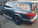 Mercedes-Benz GL 350 BlueTEC 4MATIC AMG LINE GEPFLEGT - Mercedes-Benz GL 350 mit Diesel-Antrieb