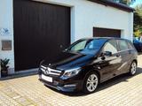 Mercedes-Benz B 180 Urban Automatik Navi LED PDC SHZ ! - Mercedes-Benz B 180 Gebrauchtwagen in München