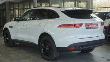 Jaguar F-Pace - 7