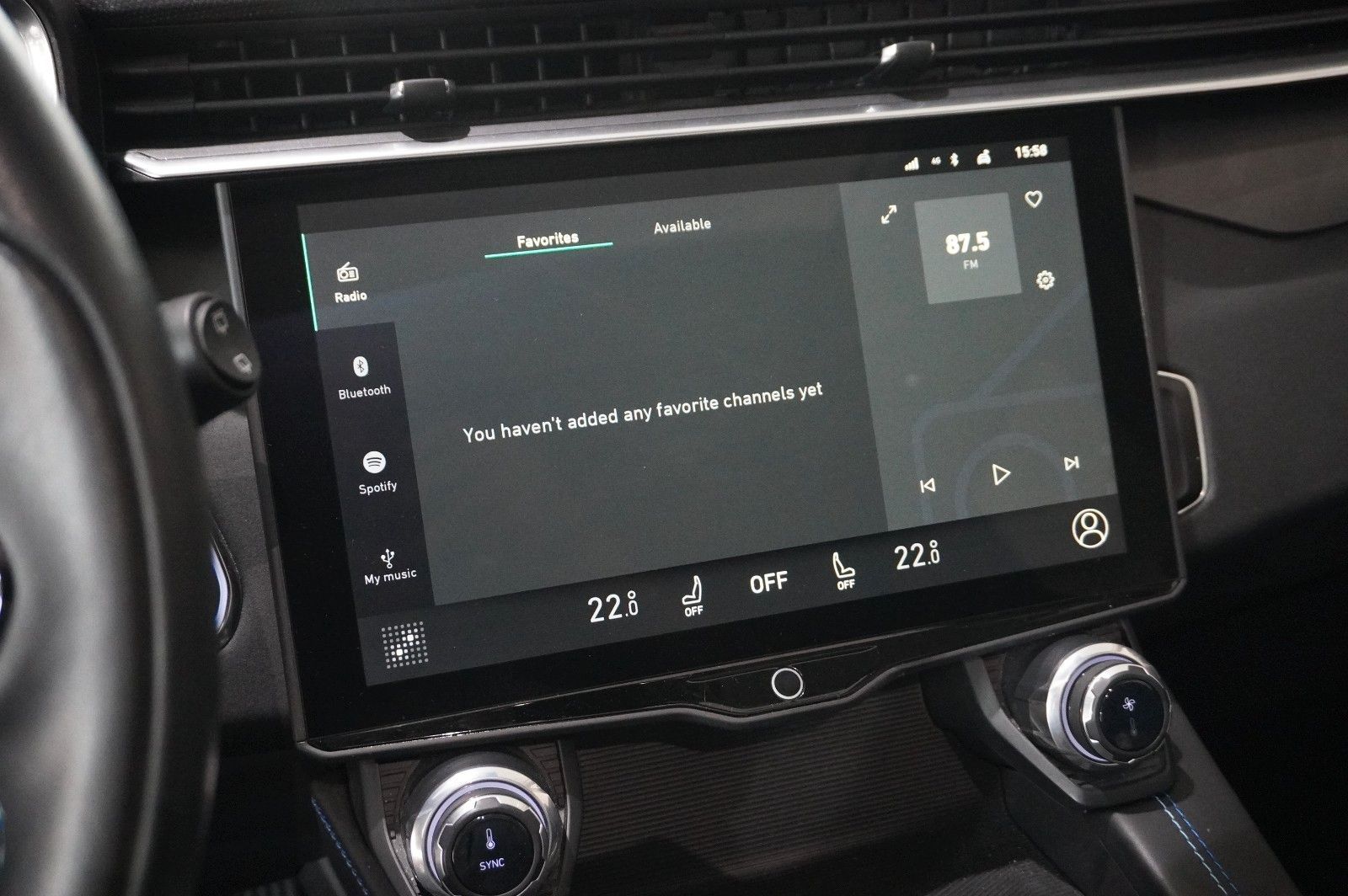 Fahrzeugabbildung Lynk&Co 01 1.5T HEV HYBRID NAVI/LED/SPORT/VIRT./PANO/DAB