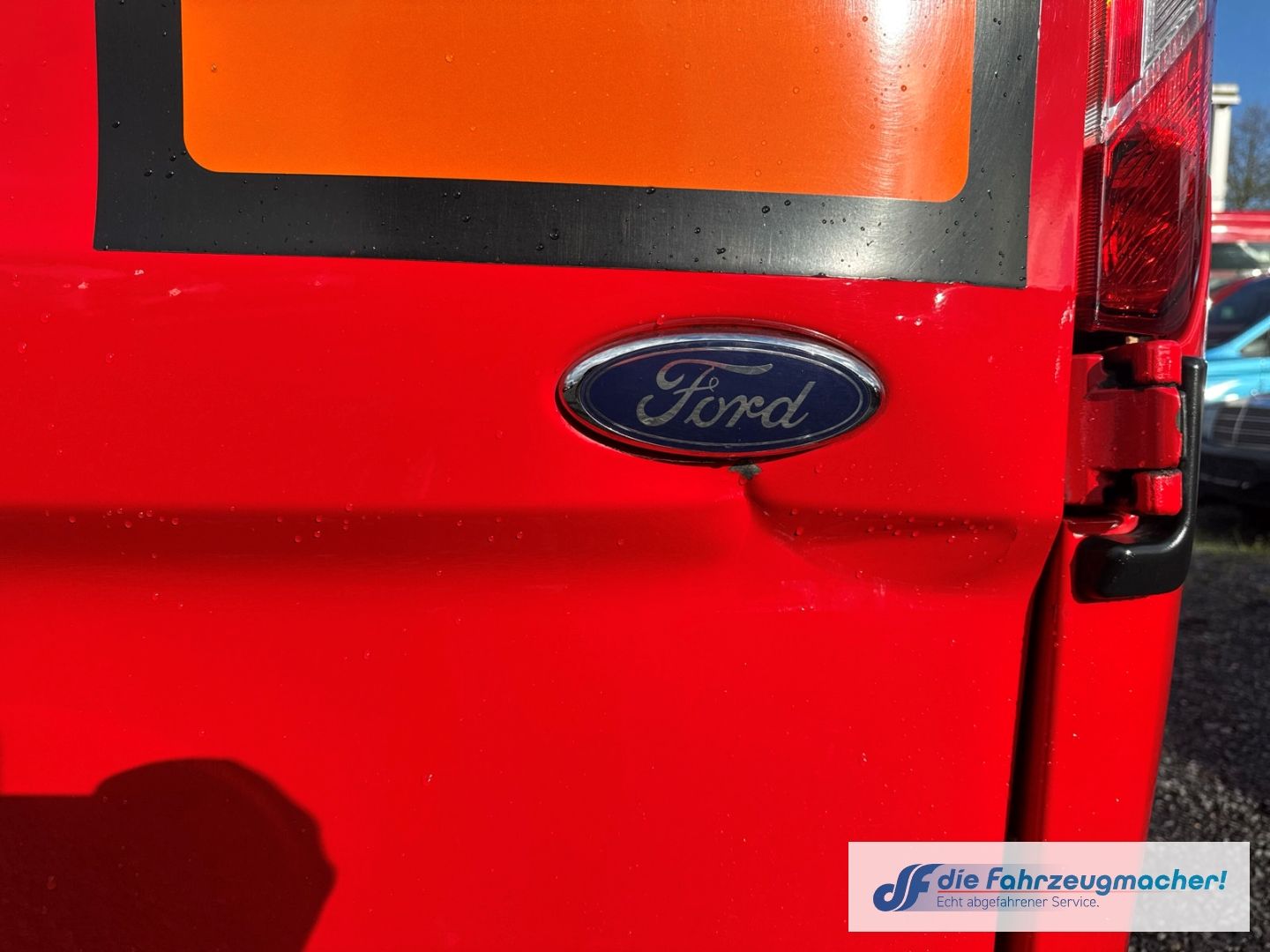 Fahrzeugabbildung Ford Transit Custom Tourneo 320 L1 Trend *EXPORT *26