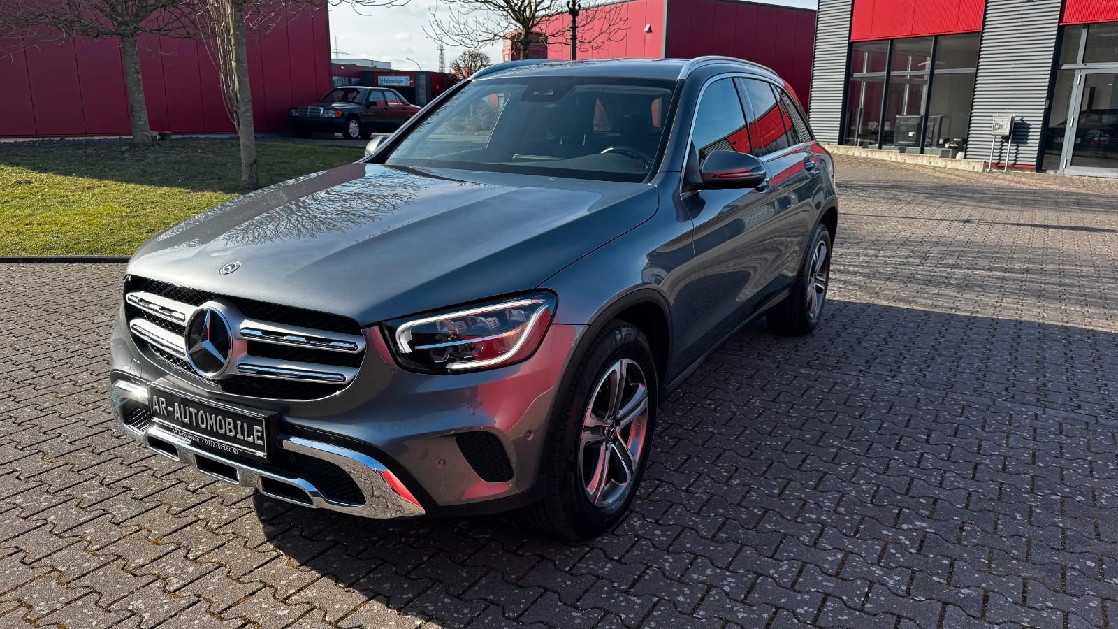 Mercedes-Benz GLC 220 d Exclusive LED Kamera Standheizung
