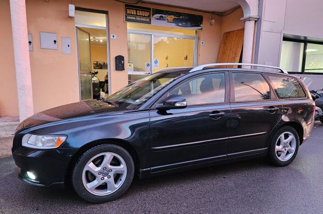 Volvo V50 D2 POLAR PLUS fine serie FULL-OPTIONAL