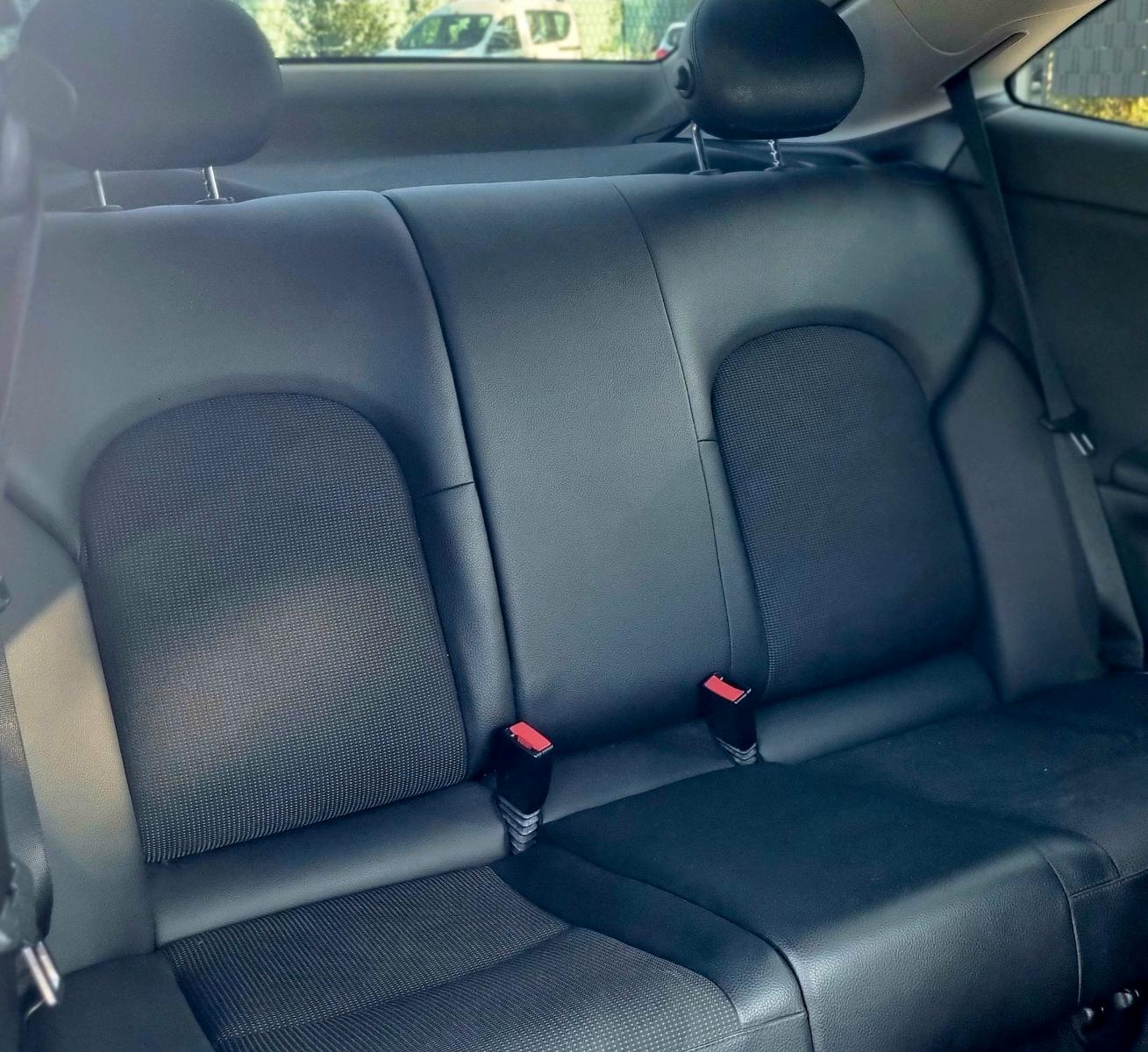 Mercedes-Benz CLC 220 CDI Navi *SHZ*Leder*S-Heft*Tüv Neu*PDC*