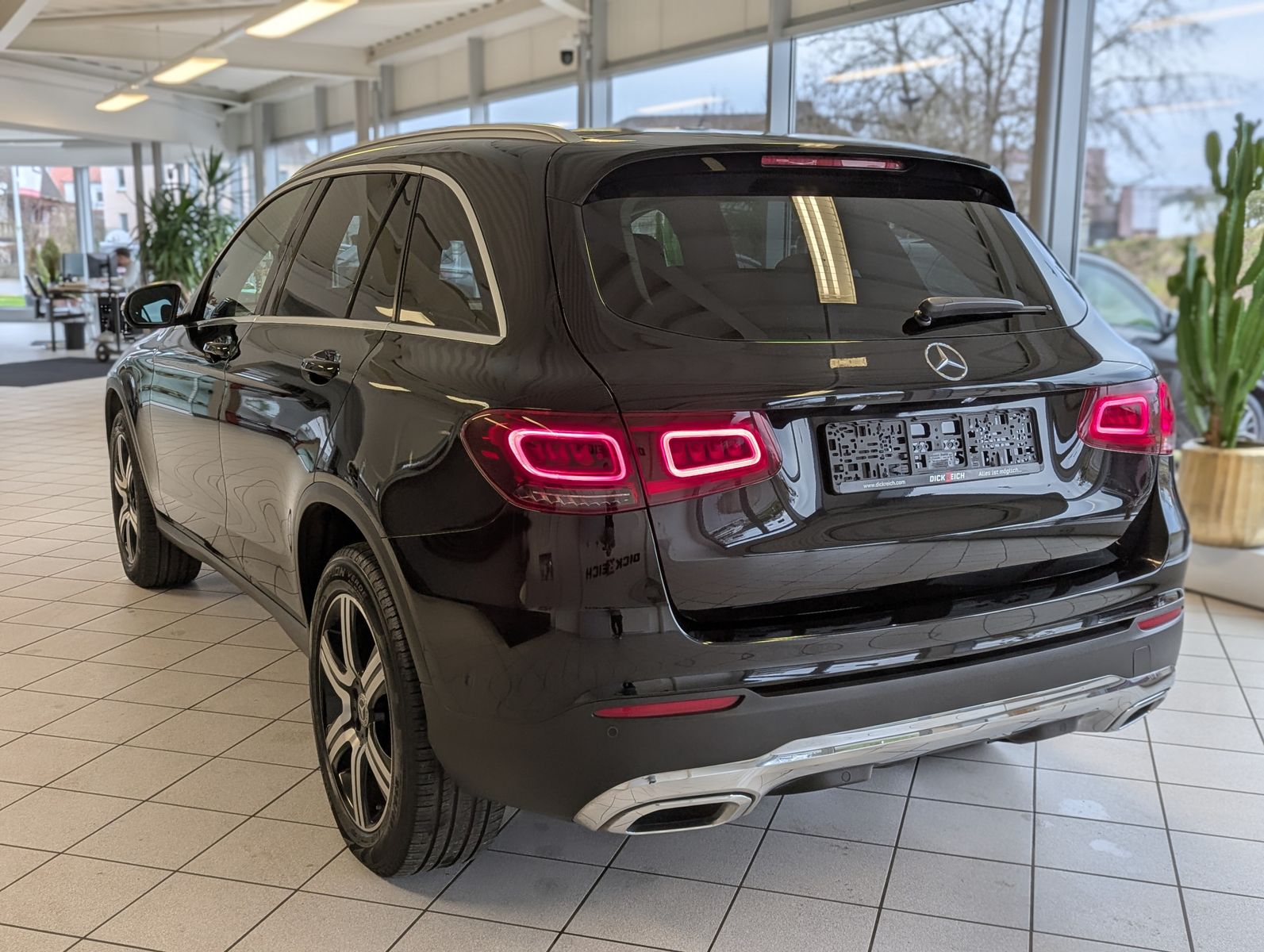 MERCEDES-BENZ GLC 200 4M Business MBUX LED High Temp. AHK 19" - Image 5