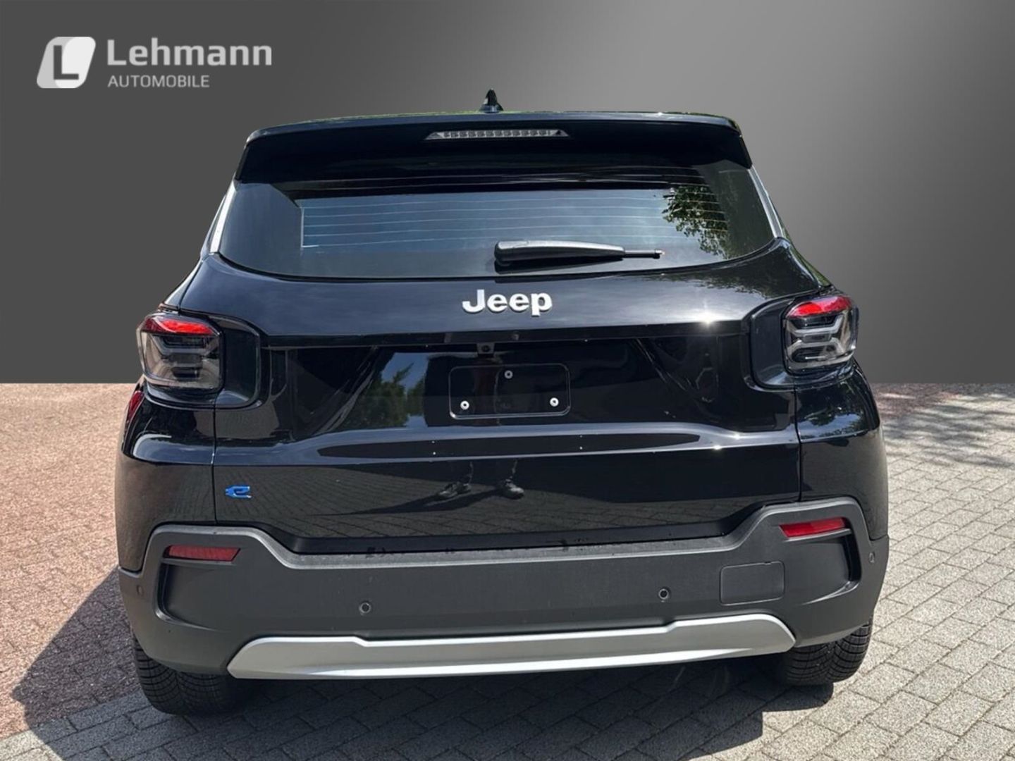 Fahrzeugabbildung Jeep Avenger Altitude Winterpaket Infotainment Paket