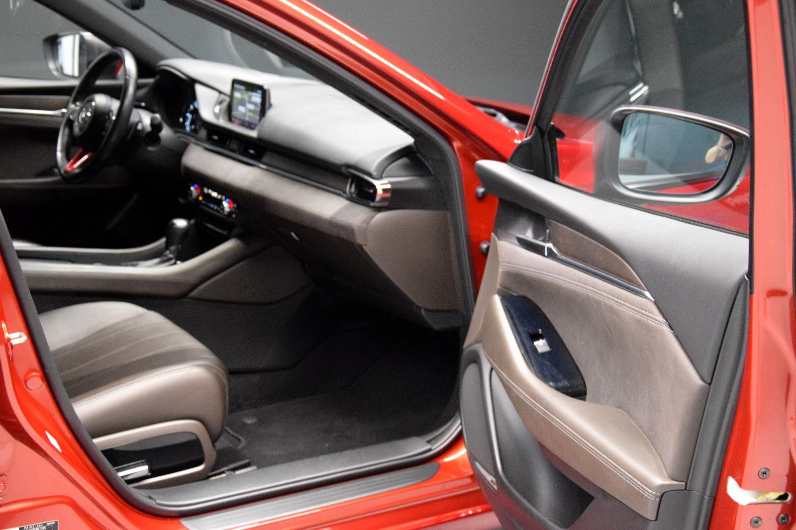 Fahrzeugabbildung Mazda 6 Sports-Line BOSE HuD Sitzh. Sitzb. Leder
