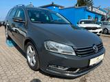 Volkswagen Passat Variant Highline NAVI/SHZ/PDC/DSG - Volkswagen Passat aus 2012