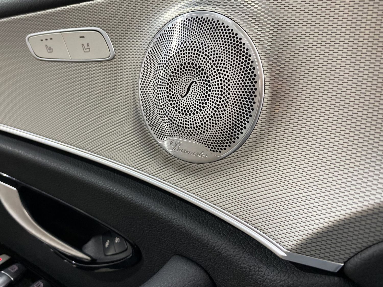 Fahrzeugabbildung Mercedes-Benz E 300 de Avantg#LED#Burmester#Kamera#ACC#Head-up
