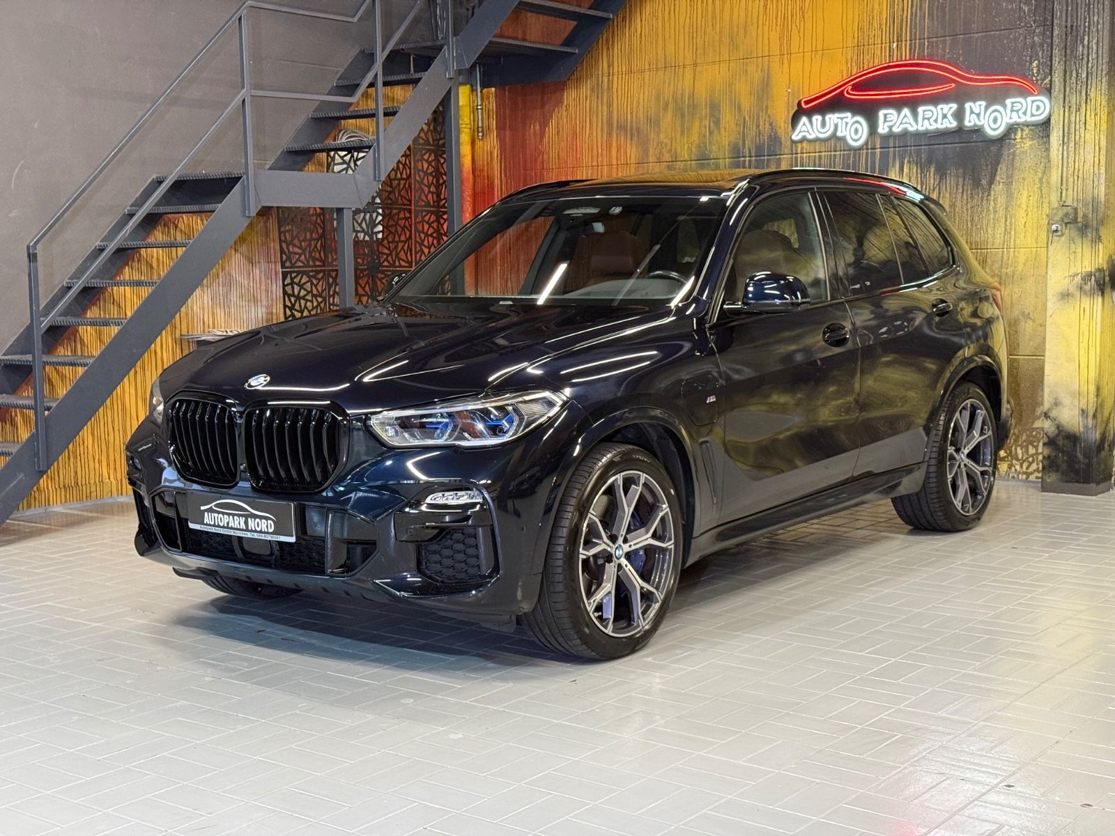 BMW X5 xDrive 45e M Sport LASER~PANO~HEADUP~LUFT~H&K imagem 3
