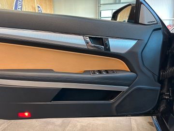 Mercedes-Benz E 350 CDI Coupe BlueEfficiency *2. Hand*AMG-Line