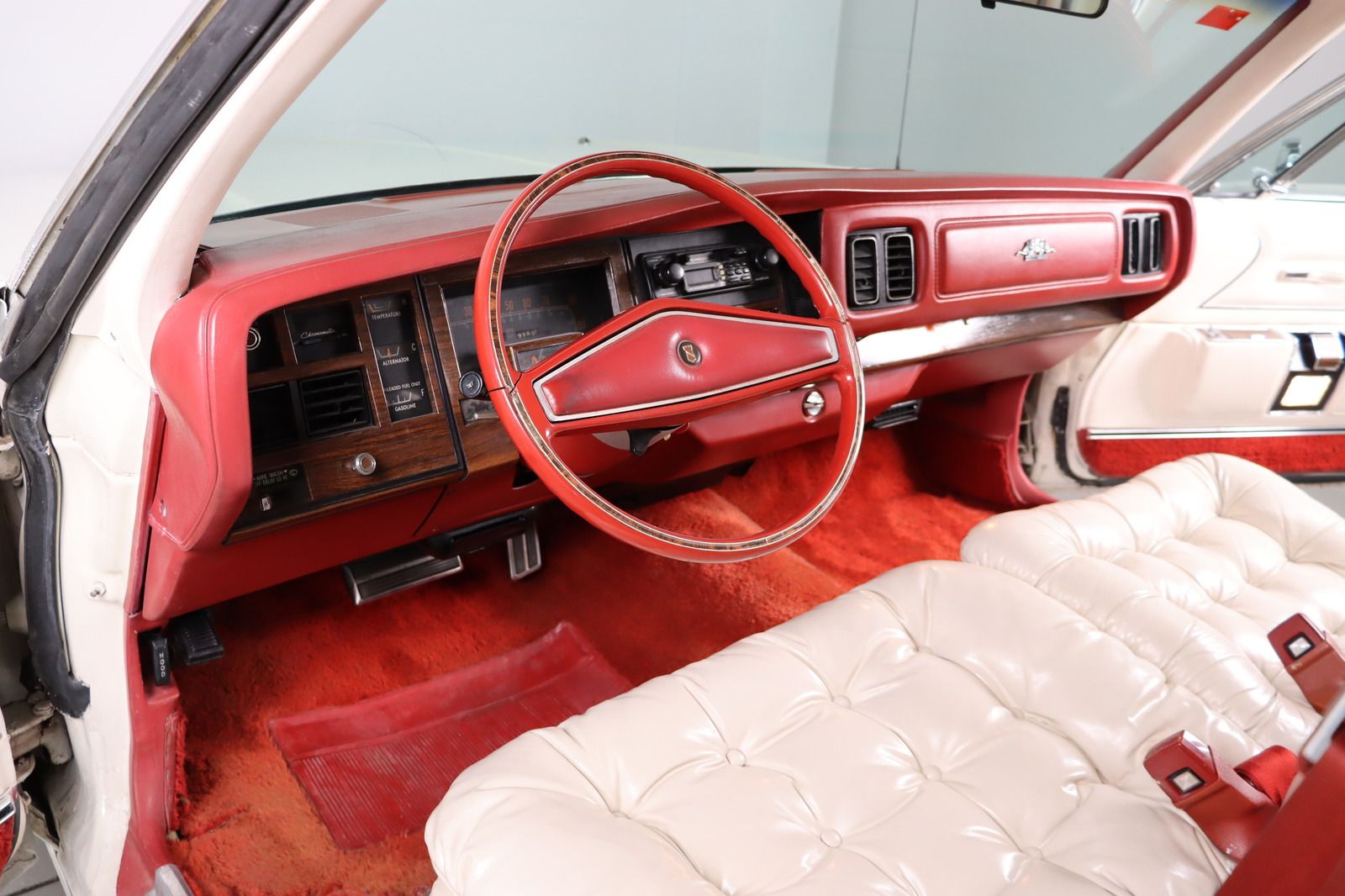 Fahrzeugabbildung Chrysler New Yorker V8 7.2 * Leder * Klima * el. Sitze