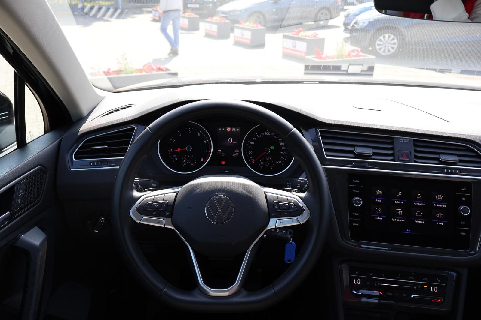 Volkswagen Tiguan 1.5 TSI Life DSG LED Navi Sitzheizung AHK, миниатюра 12