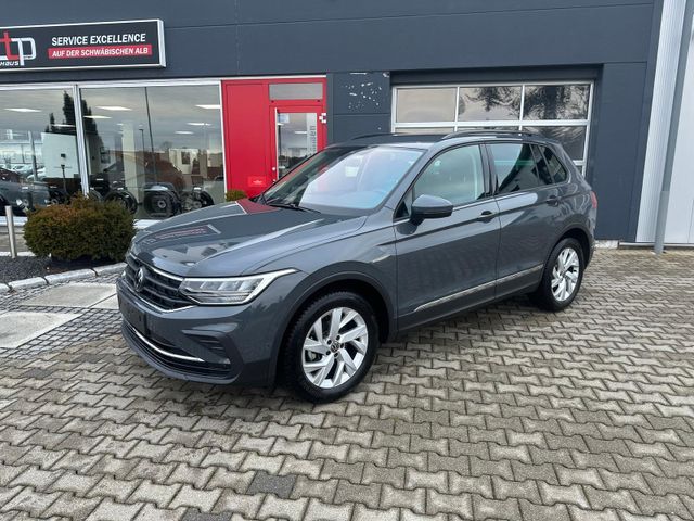 Volkswagen Tiguan 1.5 TSI Life 360°Kamera LED Lenkradh. AHK