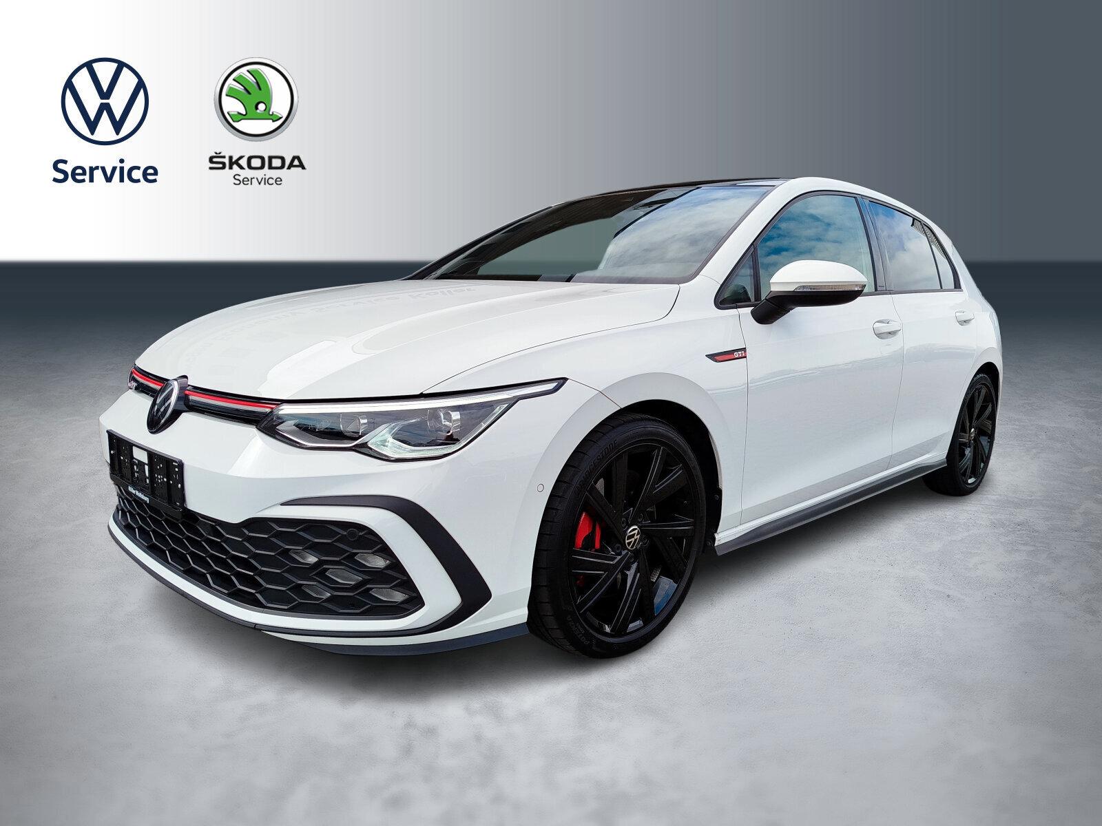 Volkswagen Golf VIII GTI AHK Pano STDHZ Kamera Sound DCC