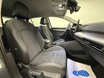Volkswagen Golf - 11