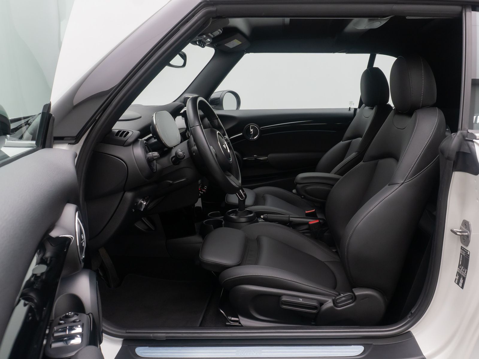 Fahrzeugabbildung MINI Cooper Cabrio HUD Kamera H/K Komfort DAB Voll