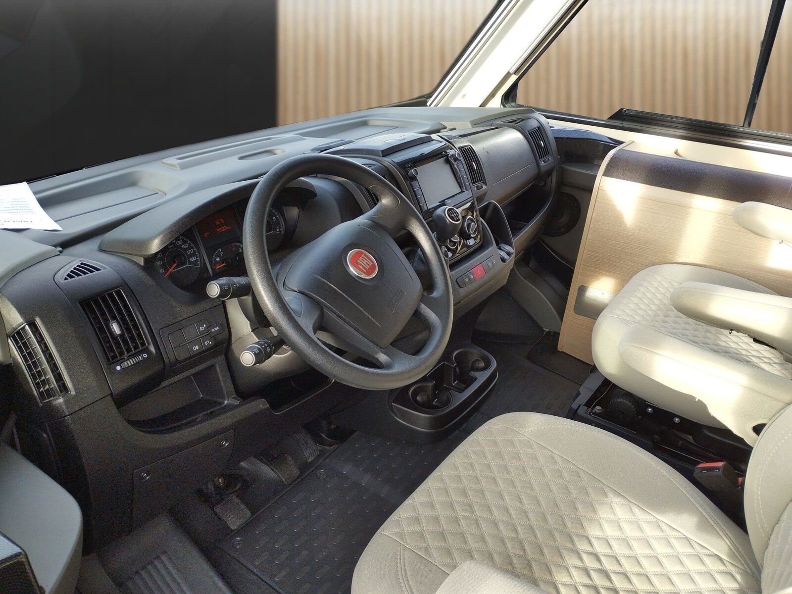 Fahrzeugabbildung Forster I 726 VB