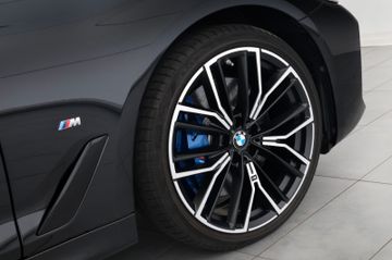 BMW 540d xDrive Touring M Sport PANO HUD ACC AHK 20"