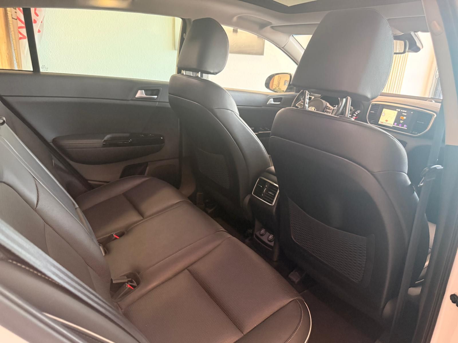 Fahrzeugabbildung Kia Sportage Platinum Edition 4WD/ AHK/SCHECKHEFT/