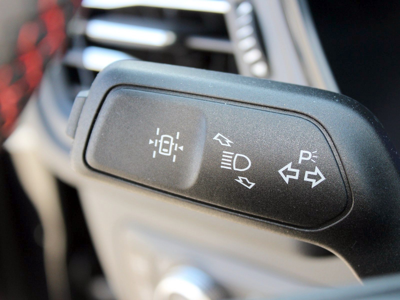 Fahrzeugabbildung Ford Kuga Plug-In Hybrid ST-Line X 2,5 Duratec