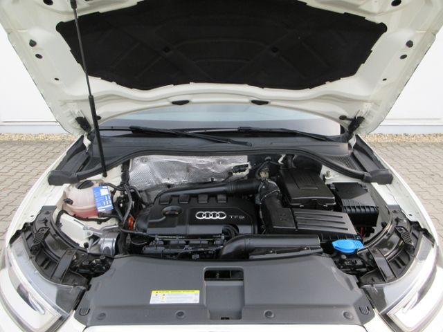 Q3 2.0 TFSI 170 PS quattro XENON/ALU/GRA/APS/SHZ