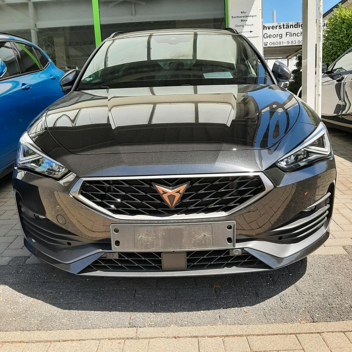 Cupra Leon ST Autom. 1,4TSI/Hybrid LED-Navi-Kamera-18"