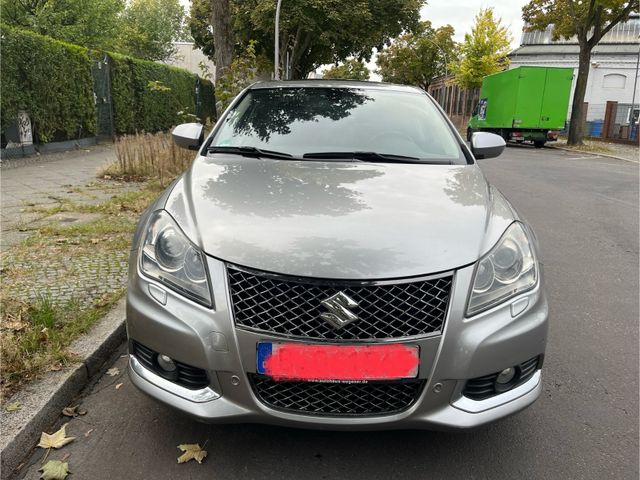 Suzuki Kizashi 2.4 SPORT CVT Allrad