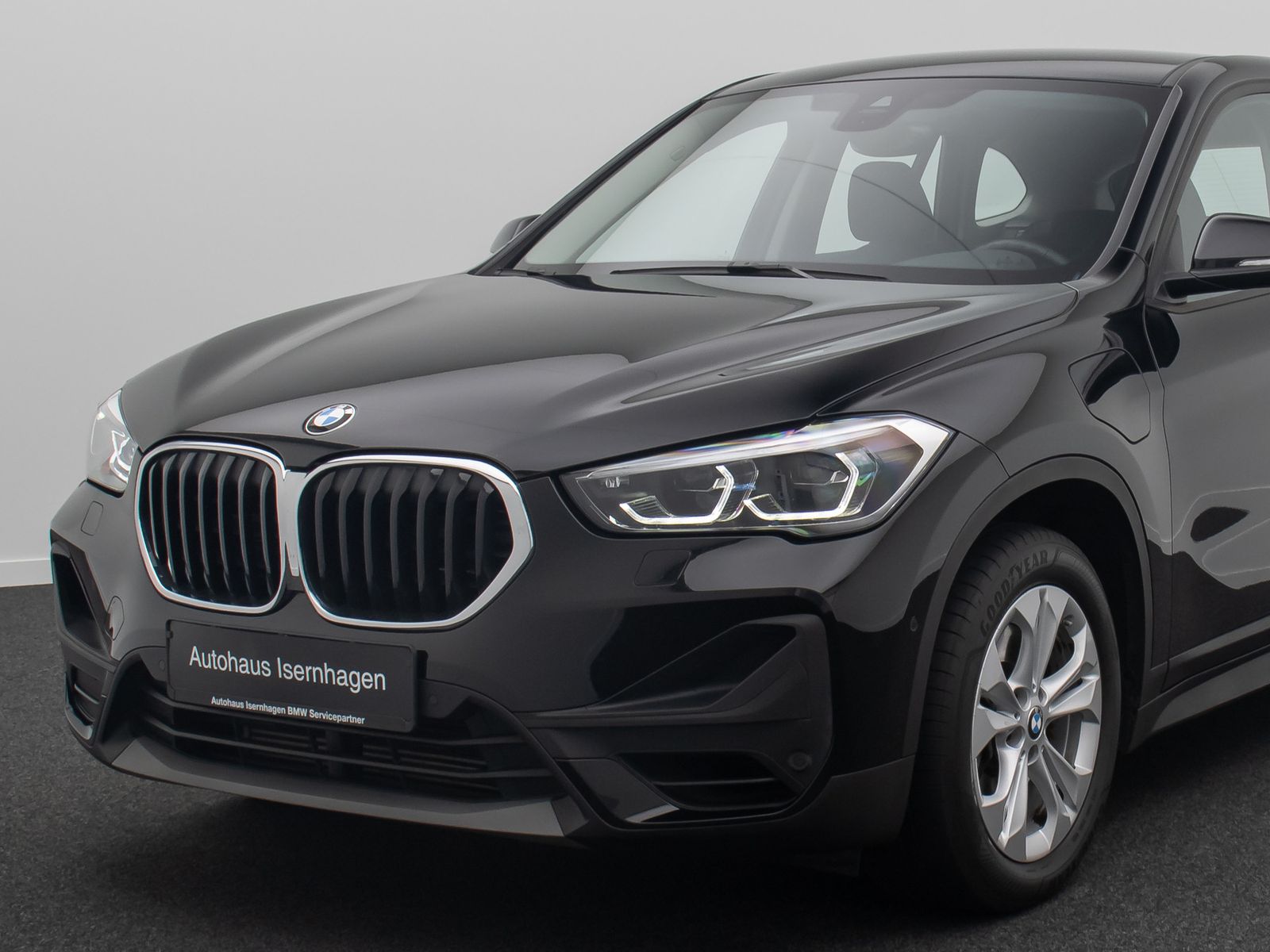 Fahrzeugabbildung BMW X1 xD25e Kamera DAB HiFi AHK Navi Geschwindigreg