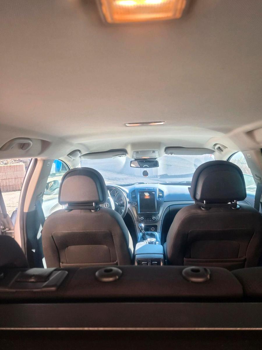 Opel Insignia 2010 — photo 11