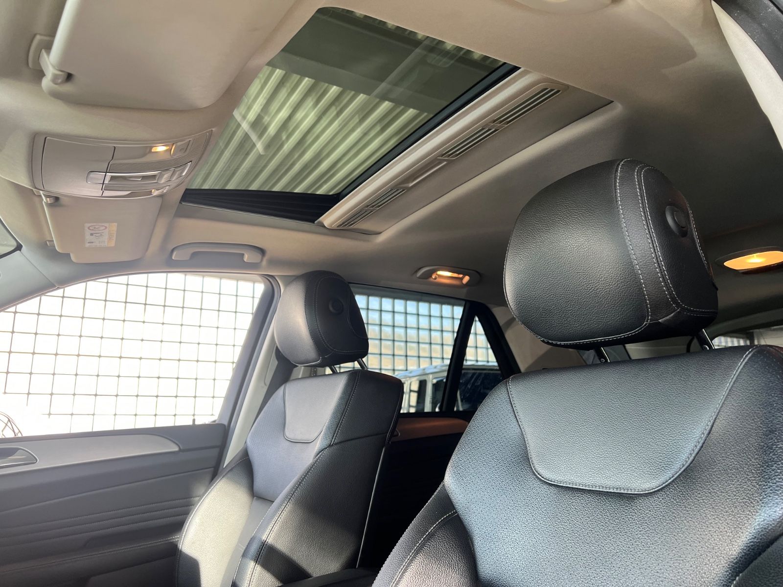 Fahrzeugabbildung Mercedes-Benz GLE 350 d 4Matic AMG LINE *SCHIEBEDACH*ANHK*