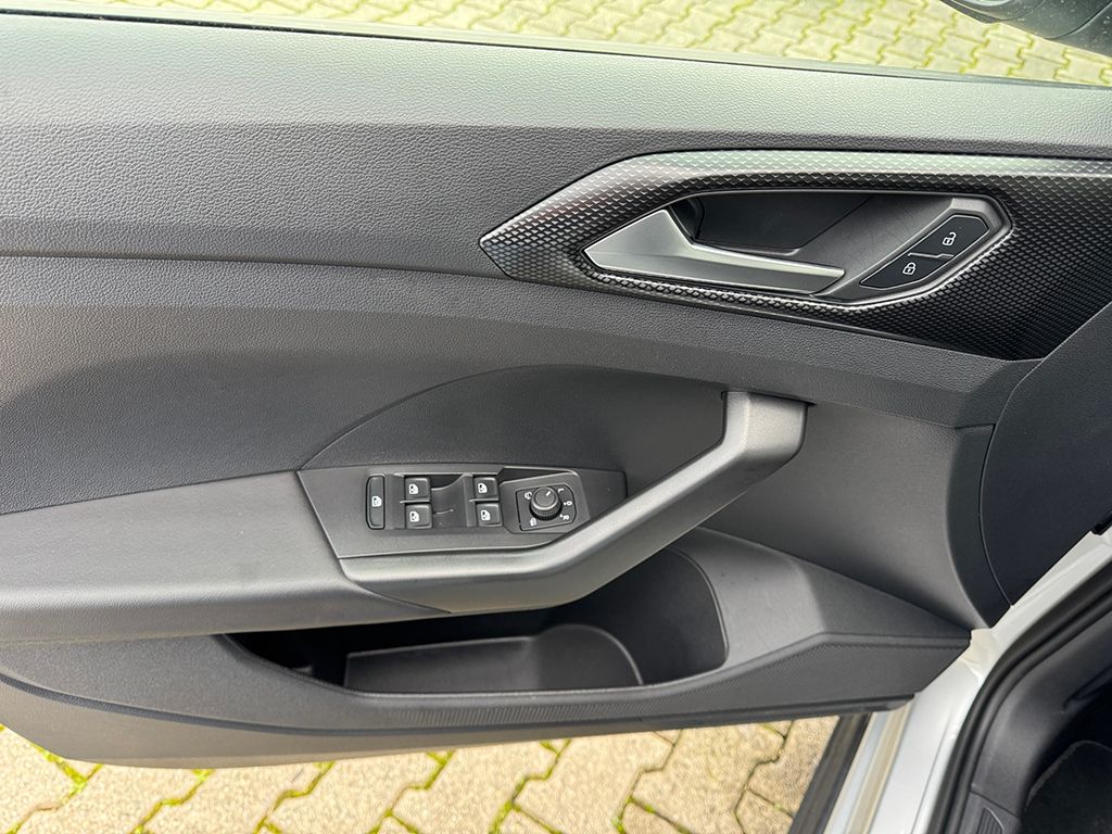 T-Cross 1.0 TSI Life *APP*ACC*PDC*