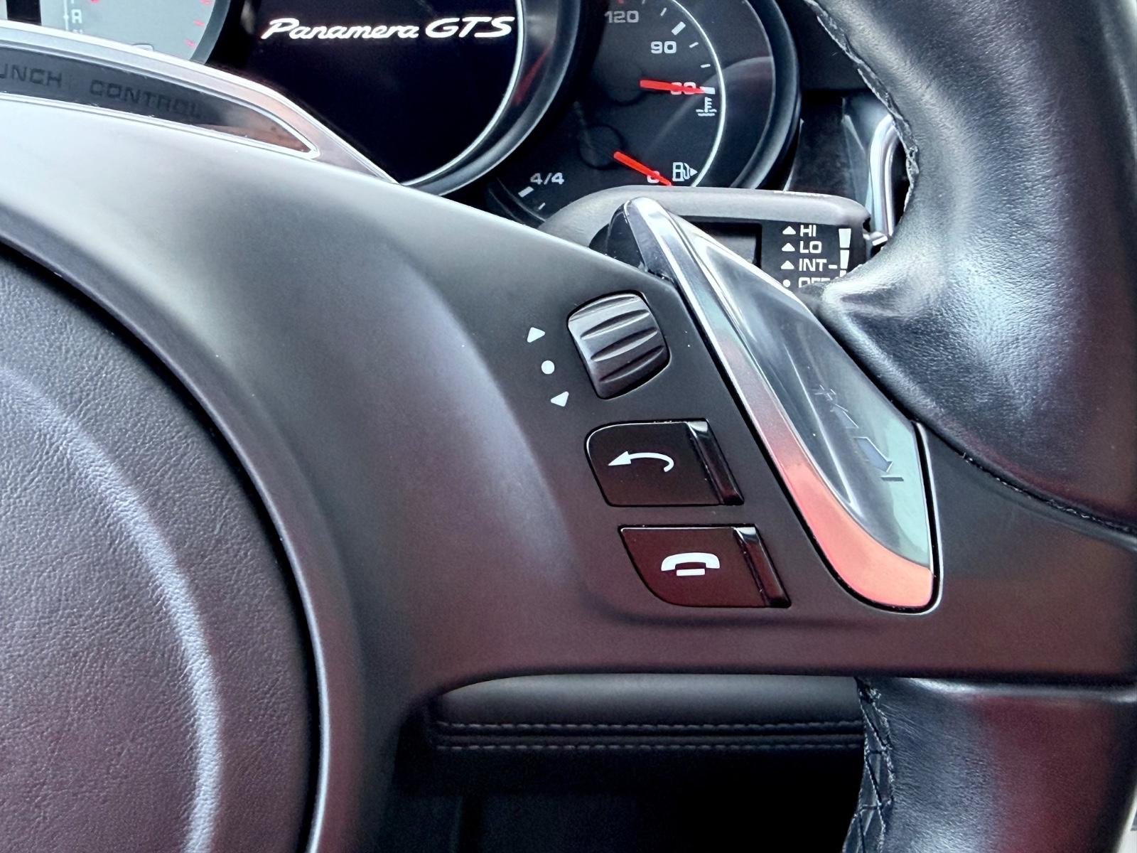 Porsche Panamera GTS /NAVI/LED/ACC/BOSE/GARANTIE/