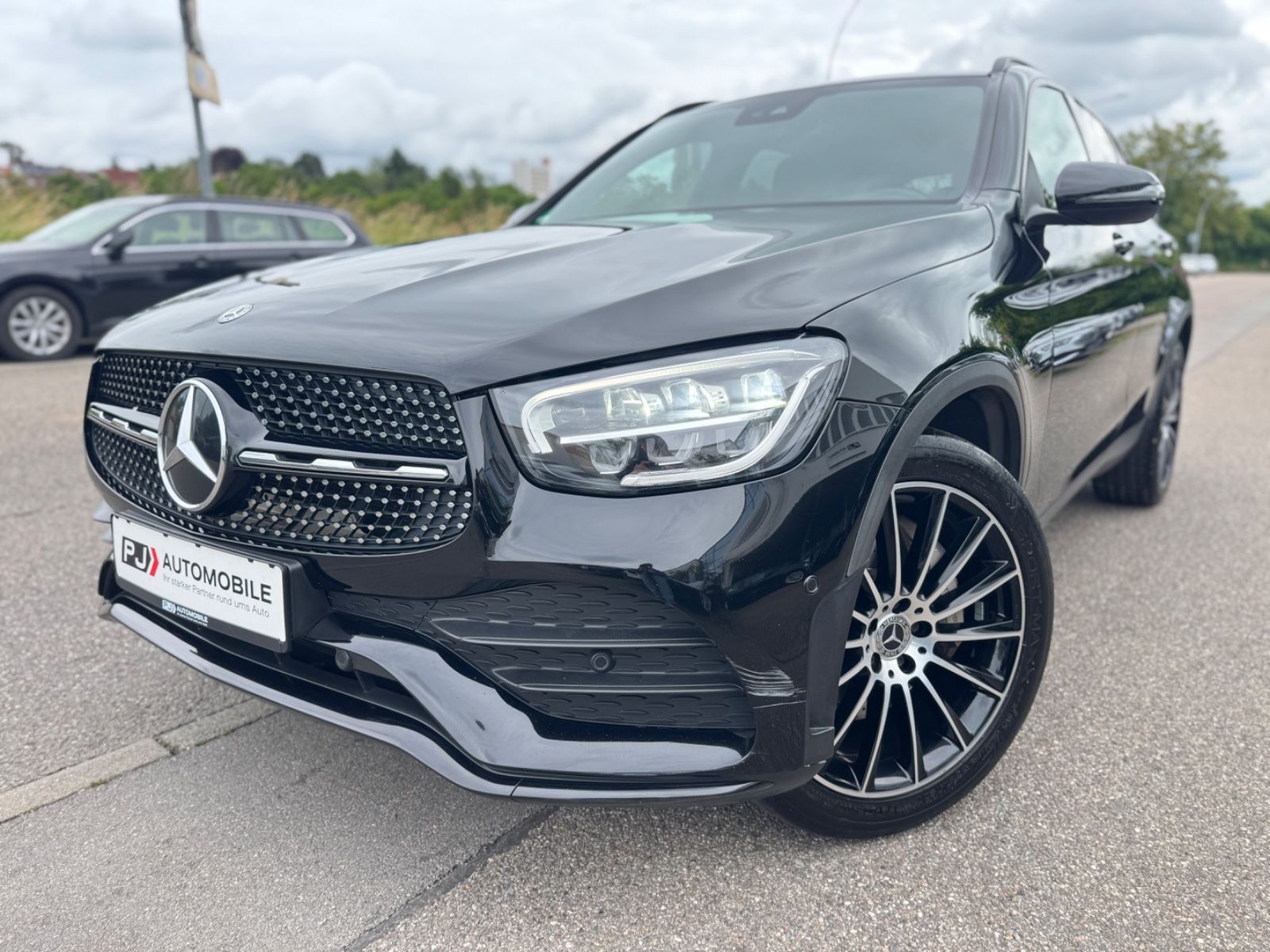MERCEDES-BENZ GLC 400 d AMG-Line Night 4Matic Navi LED Burm 1.