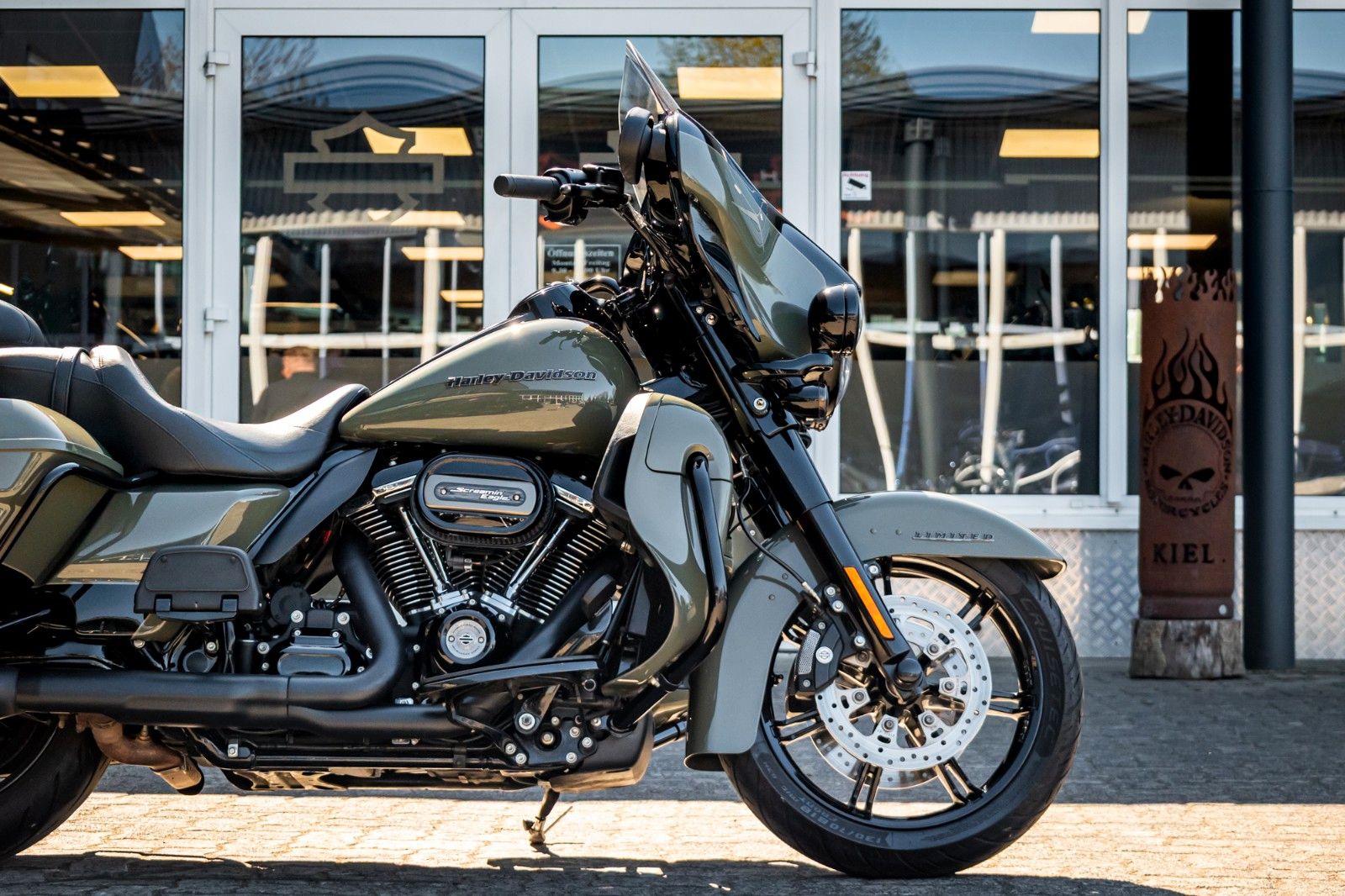 Fahrzeugabbildung Harley-Davidson FLHTK Electra Glide Ultra Limited 114cui