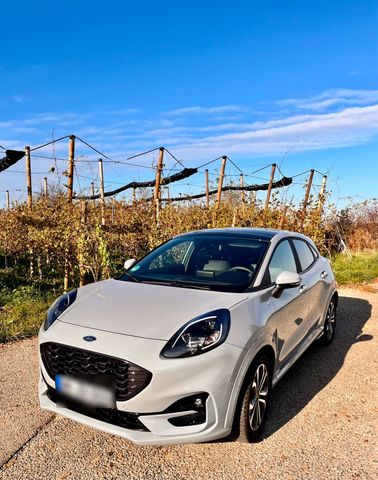 Ford Puma St-Line X Fancy grau Pano/Winter...