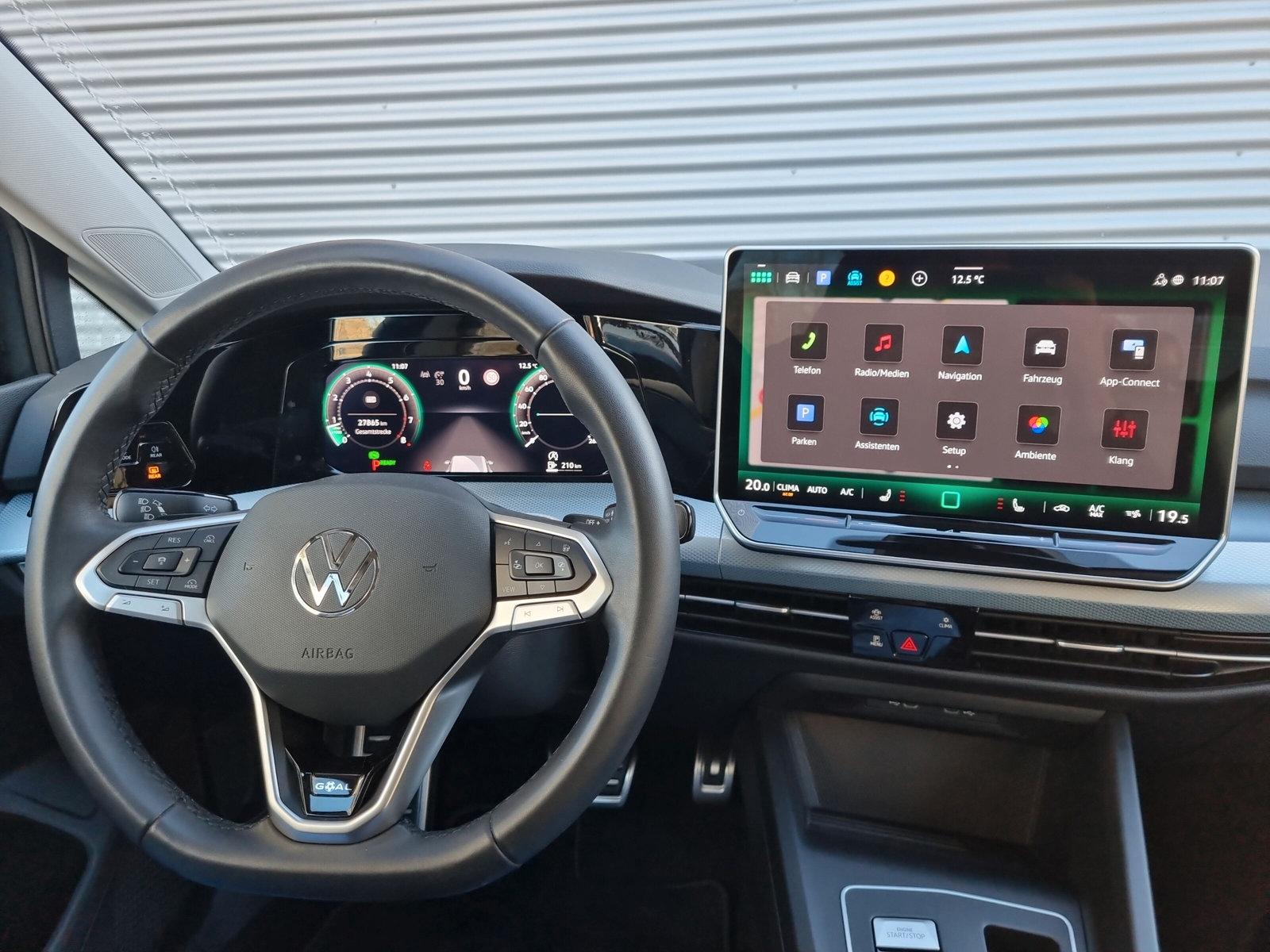 Volkswagen Golf VIII Variant 1.5 eTSI DSG Goal PANO AHK, миниатюра 14