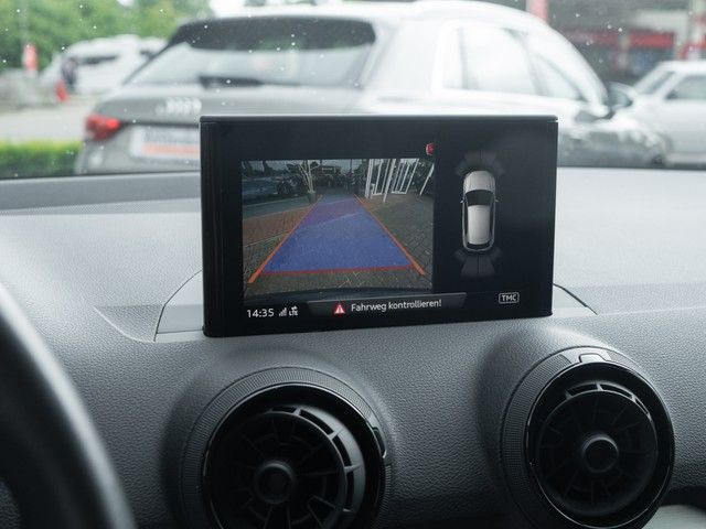 Q2 35 TFSI sport NAVI+RFK+LED